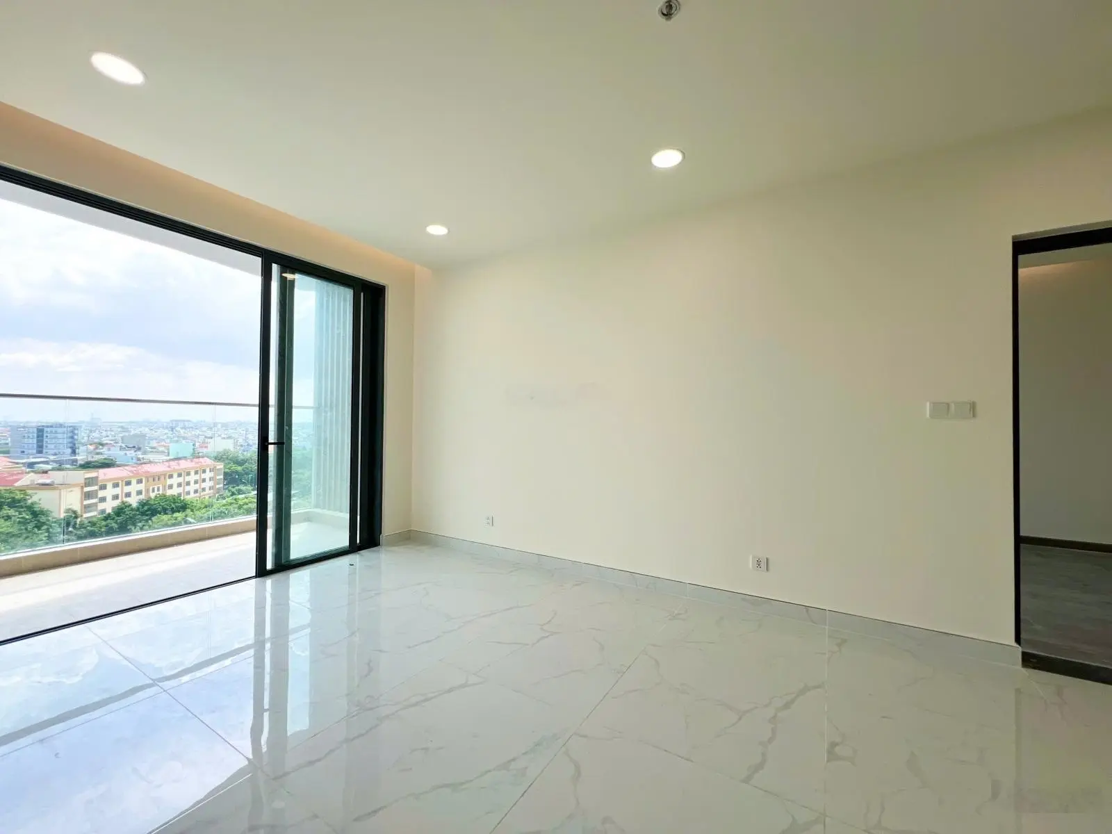 View đẹp nhất Centery - 3PN tháp C6 - 121m2 - View Landmark - Chiết khấu 17% - Nhận nhà ngay