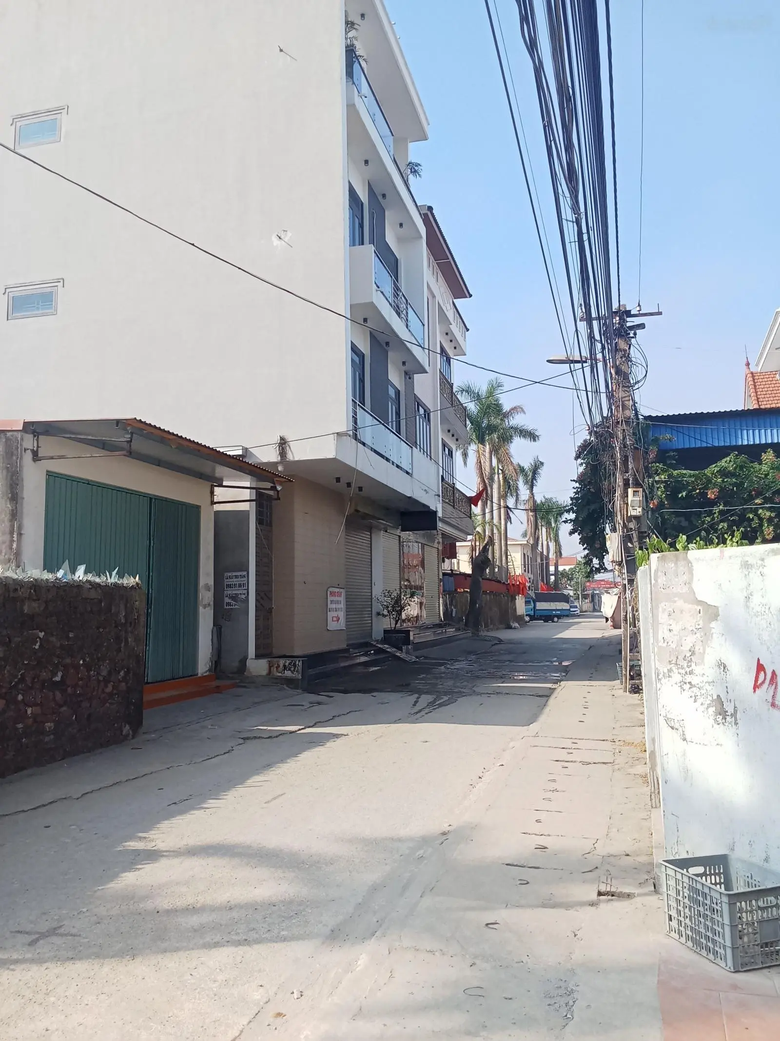 Bên em ra 4 F0 Thủy Triều - Thủy Nguyên - Hải Phòng. Diện tích: 60m2, ngang: 4 - 5,9m. Giá: 9xxtr