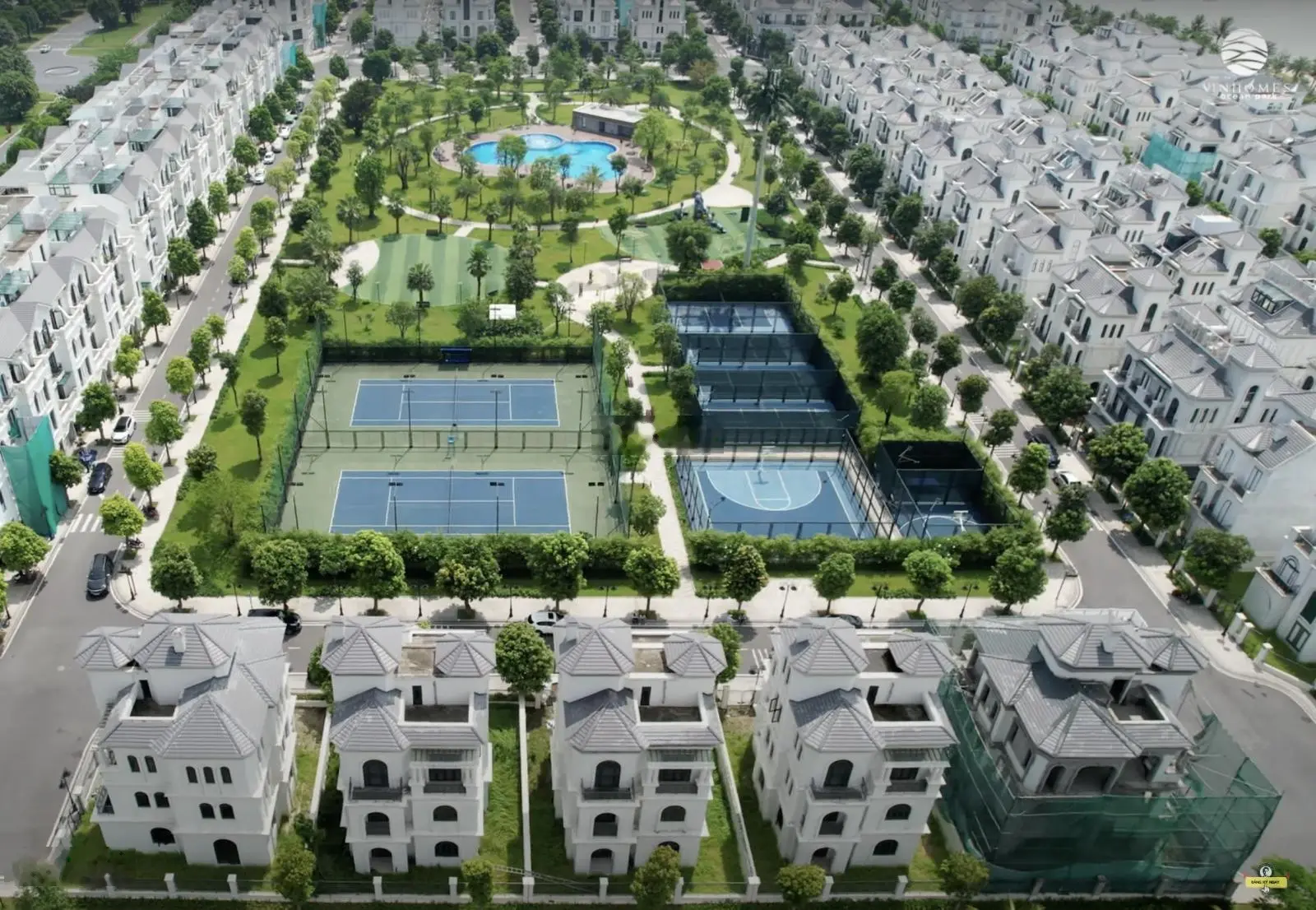 Bán biệt thự đơn lập khu vip Ngọc Trai diện tích 297m2 hướng Đông Nam SĐCC LH 0934 663 ***