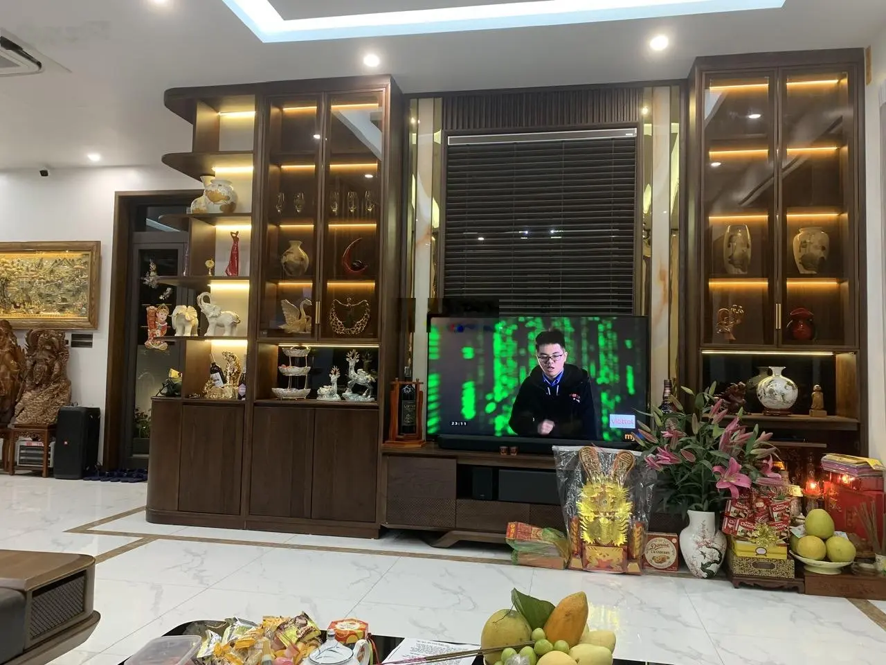 BIỆT THỰ 180 M2 ĐÃ HOÀN THIỆN PHUN NỘI THẤT chỉ việc sách vali về ở