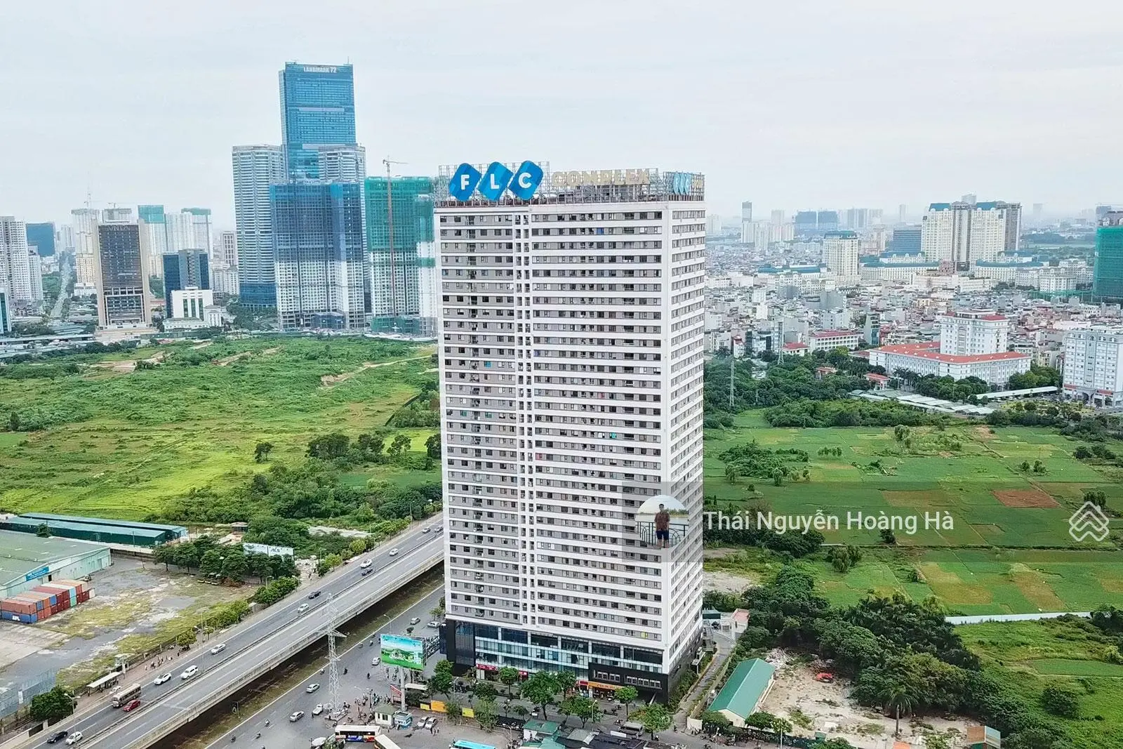 (Siêu phẩm) Căn hộ 70m2 2PN có slot ô tô - Ban công hướng Bắc - Tặng NT 350 triệu - Tin thật 100%