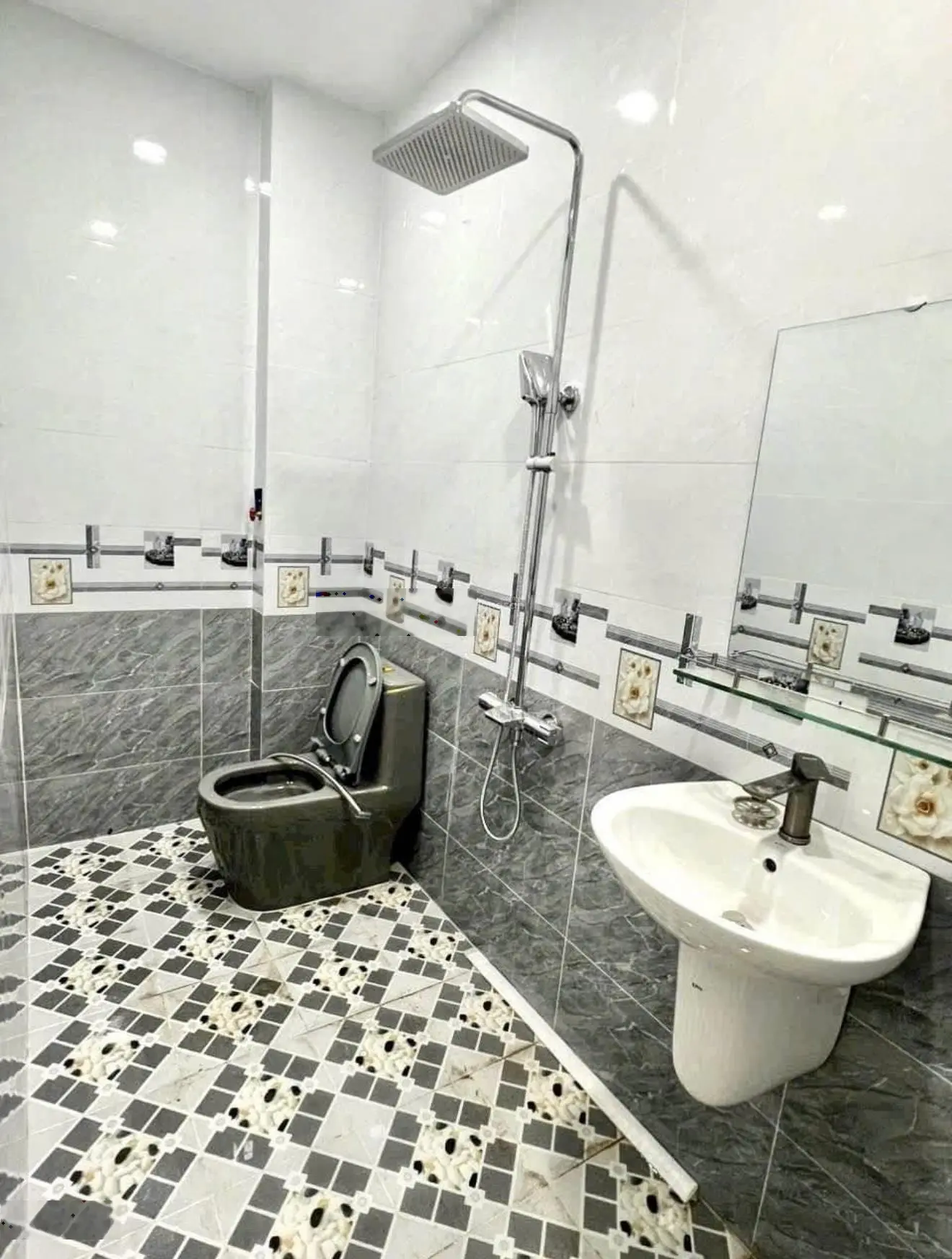 Bán nhà căn Đỗ Xuân Hợp Q9 DT 54m2 3PN SHR LH 0798.545.065