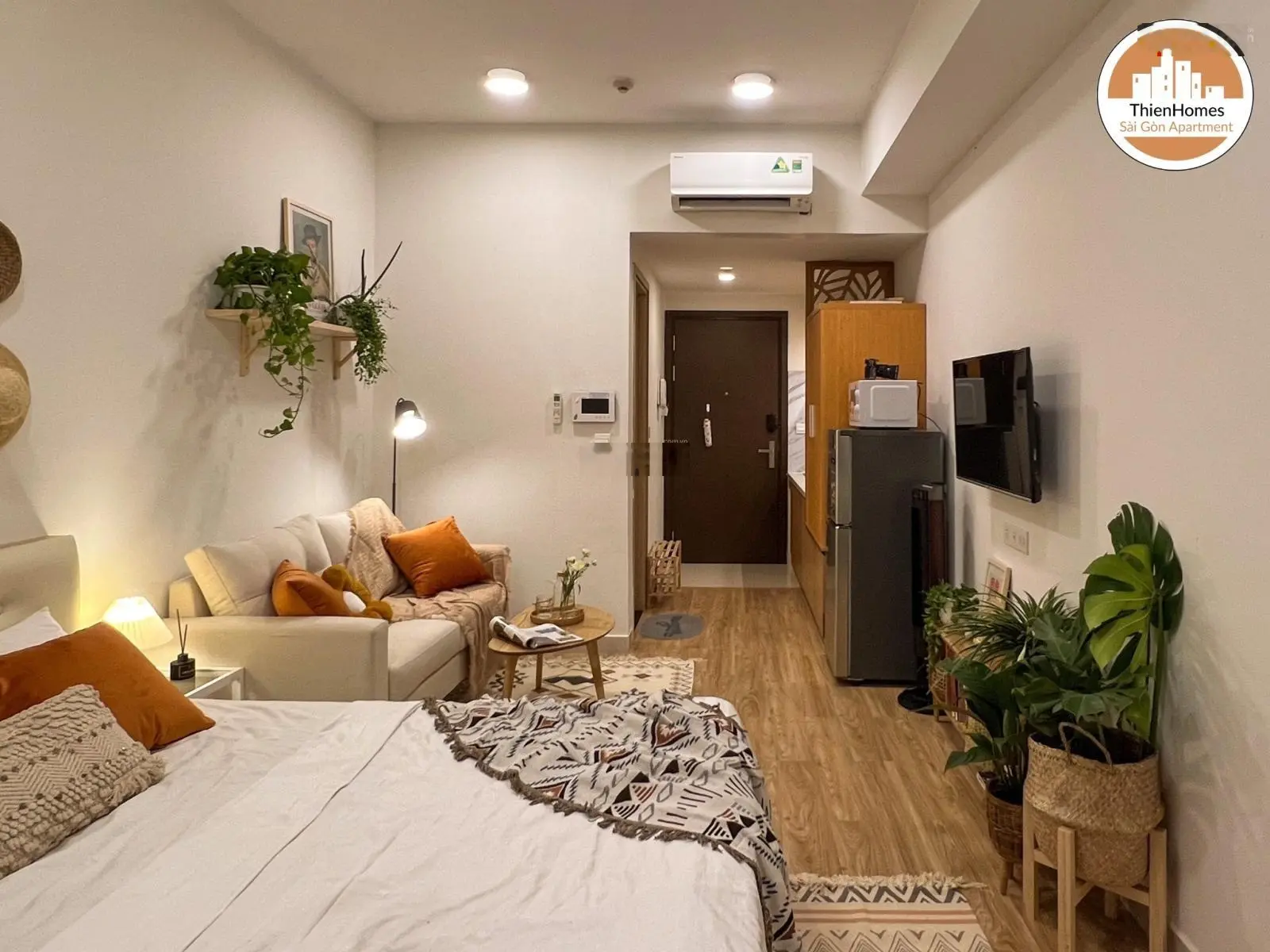Rẻ nhất Rivergate! Chính chủ bán gấp officetel gần 30m2 lầu cao view sông chỉ 1.95 tỷ LH 0931 785 ***