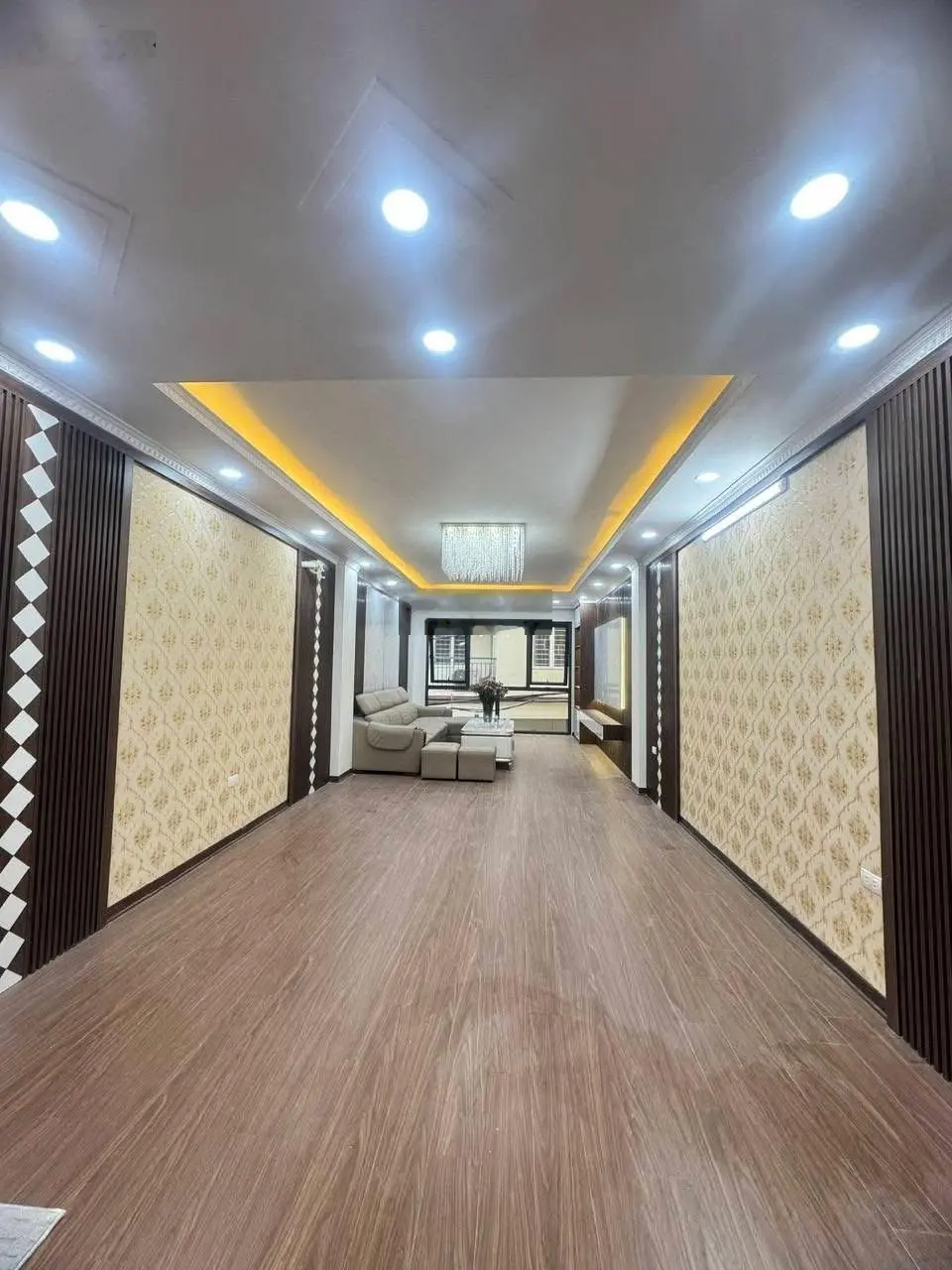Ơ kìa ! bán nhà phan kế bính,gần phố,ngõ thông rộng 3m, 2 thoáng,thang máy,nhà mới đẹp,50m*7t