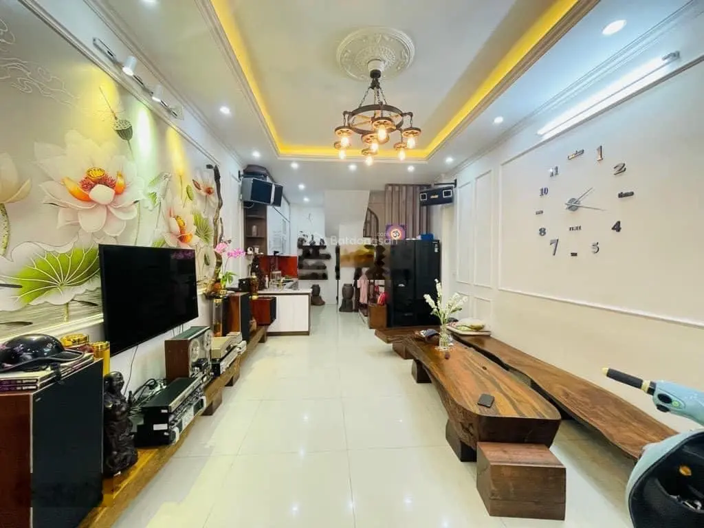 Cực hiếm Tây Mỗ - chỉ hơn 4 tỷ 55 - cách ô tô tránh chỉ 30m - vào ở luôn - 35m2 - xây 5 tầng