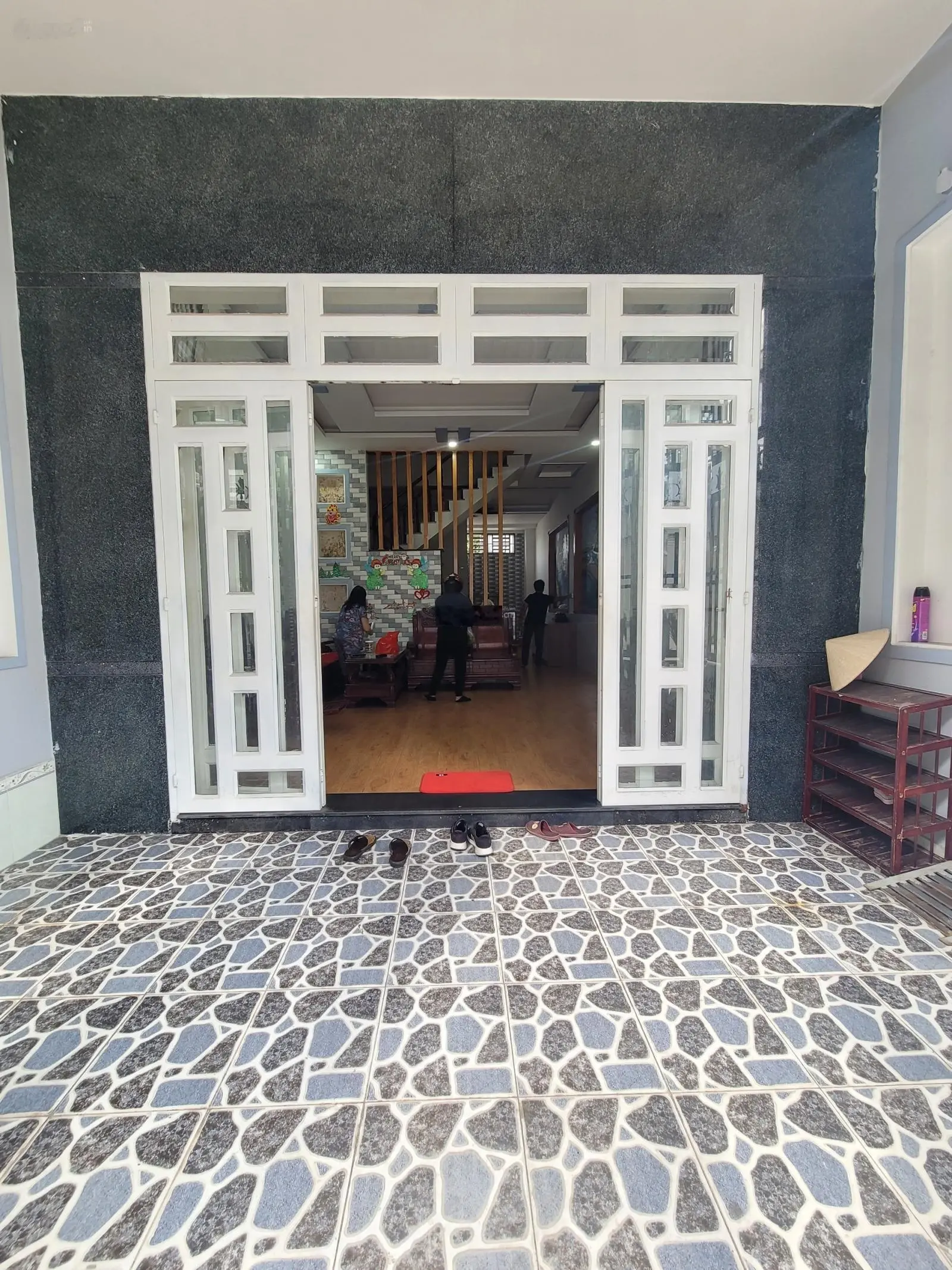 3 tỷ 750 Bán nhà 1 trệt 1 lầu 2 mặt tiền trước sau đường Hai Bà Trưng 100m P.Tân Đông Hiệp TP.Dĩ An