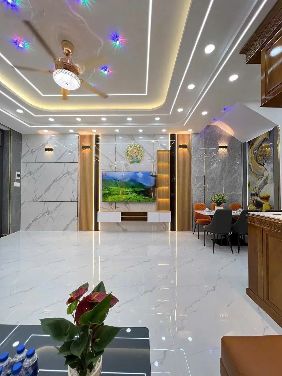 Kẹt tiền bán Nhà 1/ Đường Trần Đại Nghĩa Ngay Vòng Xoay An Lạc (6x19) Giá 1 tỷ 550tr Cách Chợ 100m