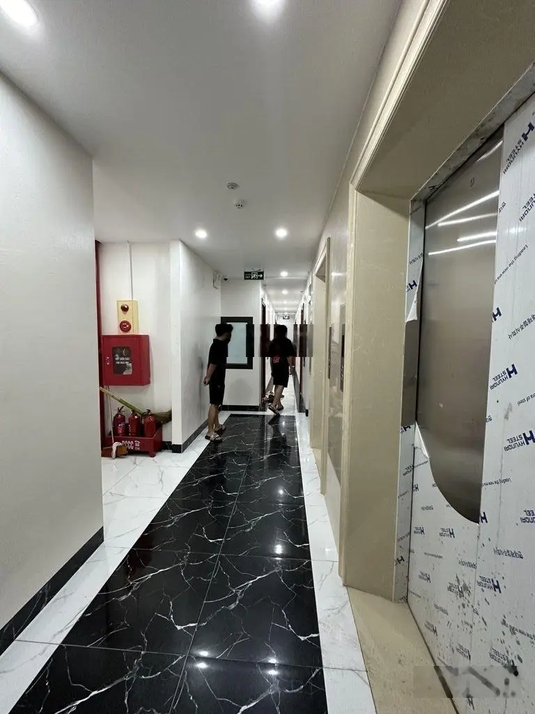 Bán toà văn phòng - vip 9 tầng - KD khủng - 02 thang máy - MP Dương Văn bé 230m2 MT 9m chỉ 80 tỷ