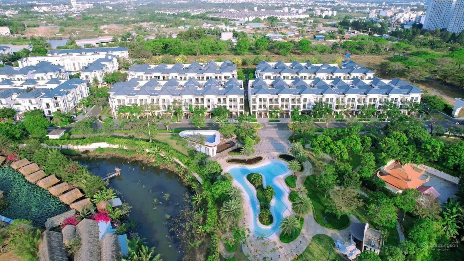 Bán căn Verosa Park, 253 m2, 4PN, 6WC, Full nội thất đẹp lung linh