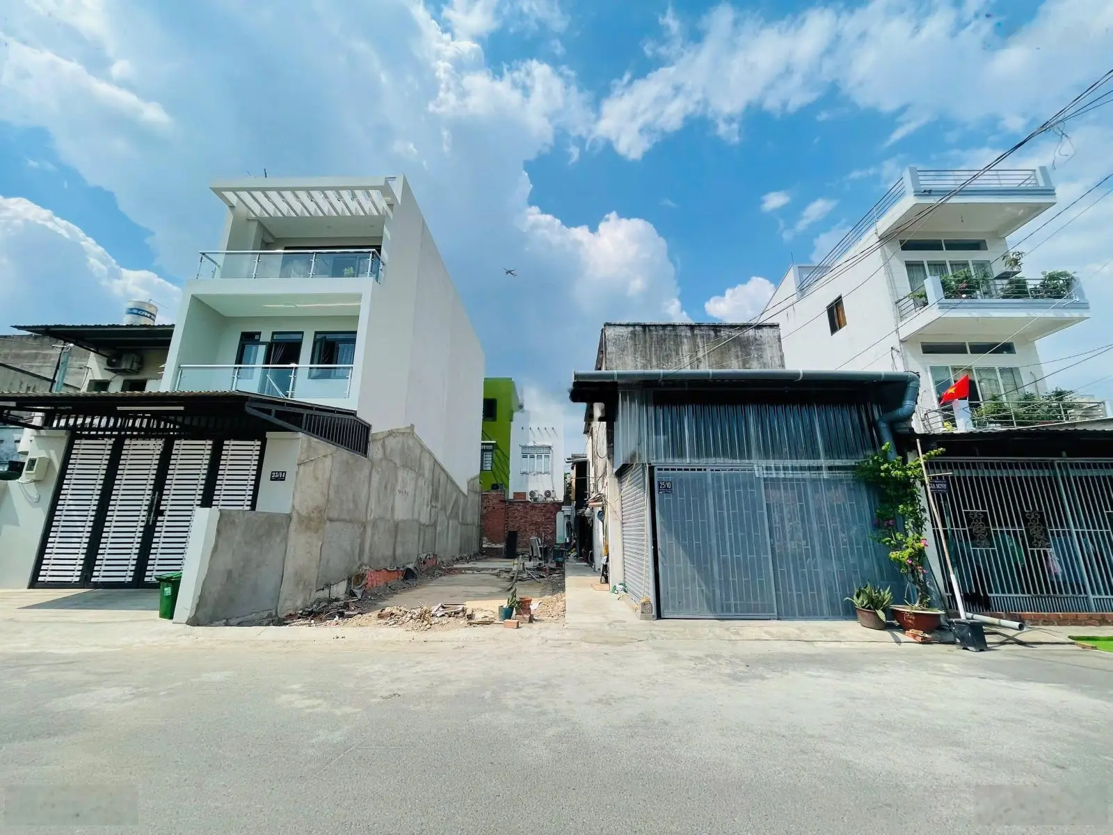 Duy nhất 1 lô-đường nhựa 8m-khu nhiều nhà cao tầng-khu bàn cờ-dt:90m2(5mx1)-có công viên nội bộ