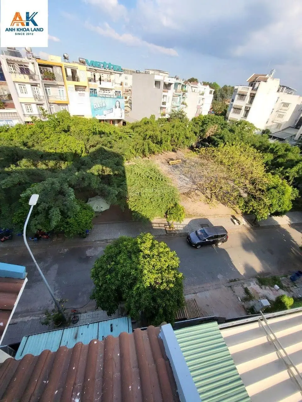 Nhà mặt tiền đối diện công viên, khu dân cư Areco, sát Phạm Văn Đồng, cho thuê làm VP 27tr/tháng