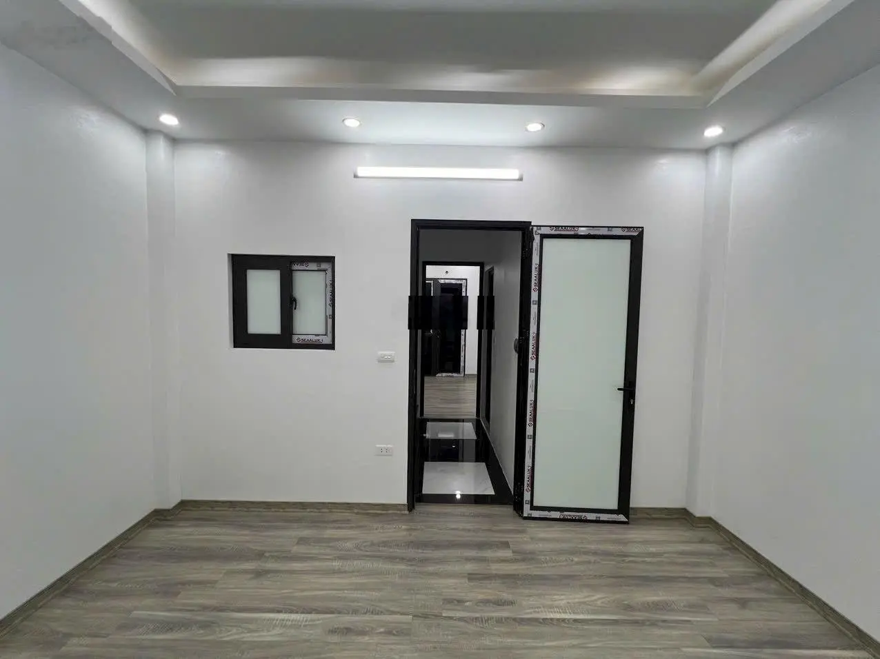 Bán nhà riêng tại Phú Lương, 4,35 tỷ, 32 m2, 3PN, 3WC, 5 tầng, ngõ 2.3m, Hà Đông, Hà Nội