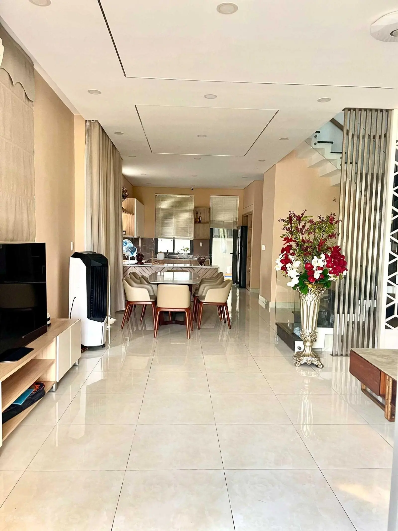 Bán biệt thự sông Lakeview City, 8x20m, 1trệt 2 lầu, full NT, giá 23 tỷ