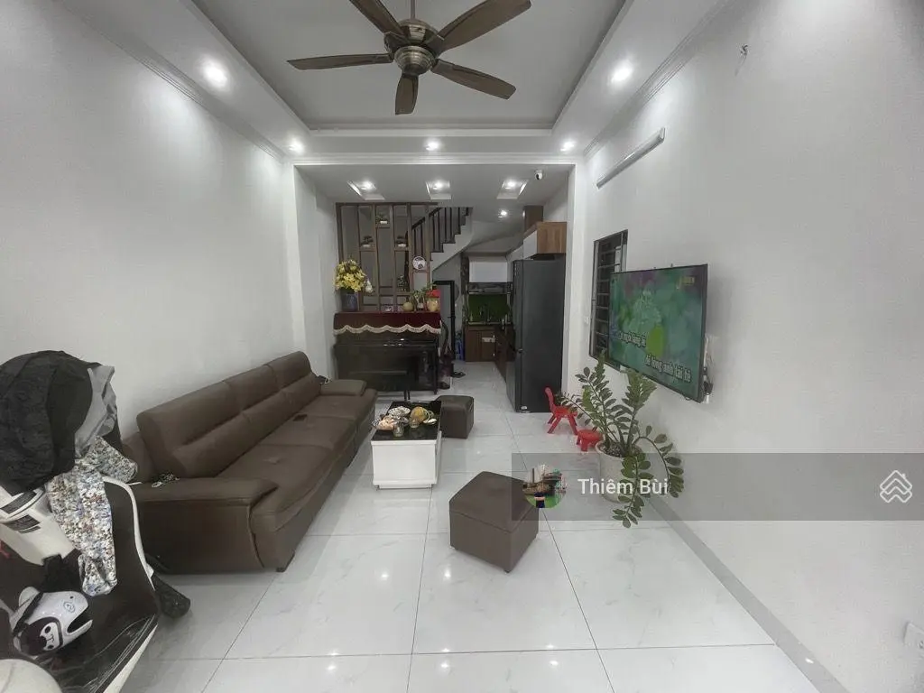 Bán gấp nhà dân xây 5 tầng ô tô đỗ cửa tặng full nội thất giá 6.3 tỷ