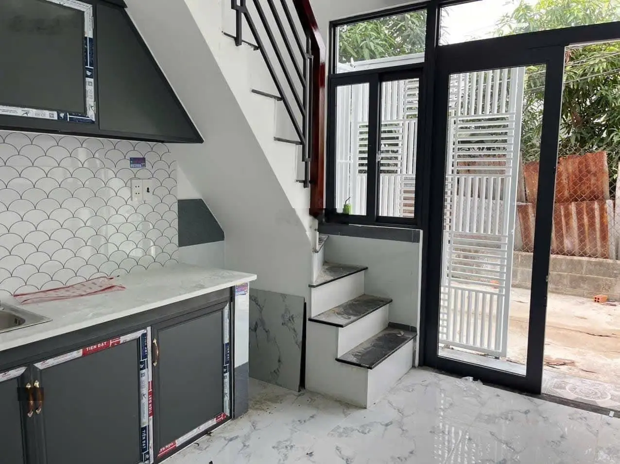 Bán dãy trọ mới xây hiện đang thuê full phòng 170m2 Huỳnh Văn Trí gần Trường THPT Bình Chánh, SHR