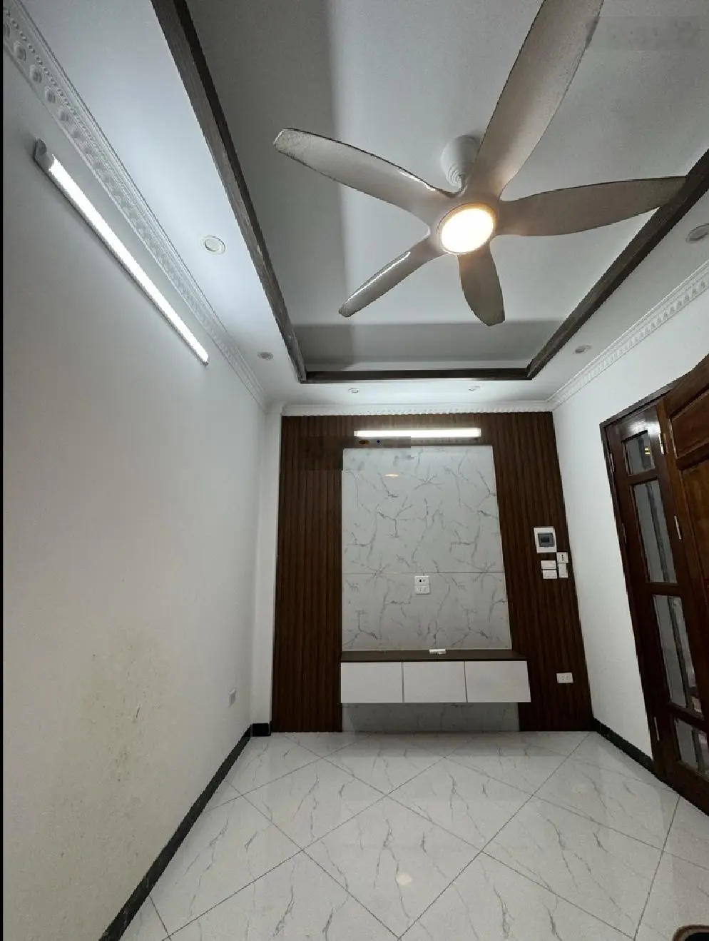 Nhà mới. Thiết kế hiện đại. Ở sướng sống chất