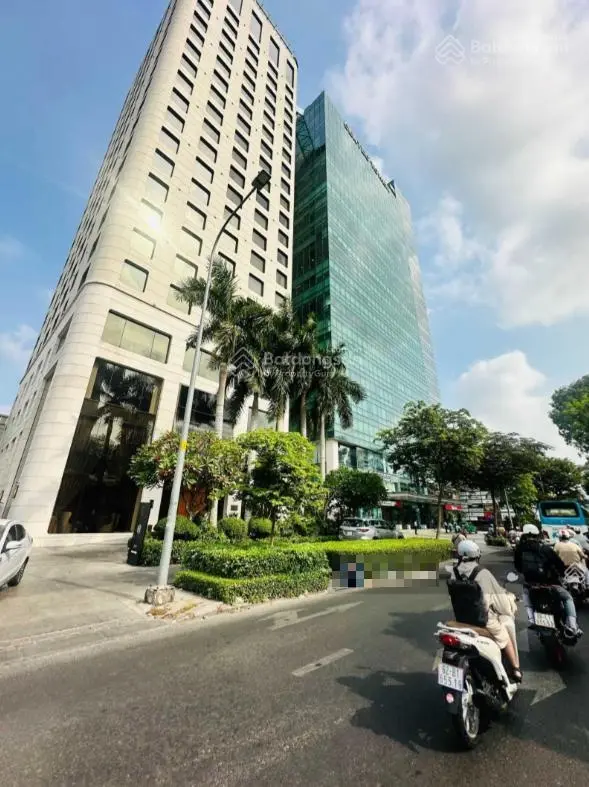 Tòa nhà Nguyễn Thị Minh Khai, Quận 3 - DT: 16 x 35m, 560m2 - hầm 10 tầng - HĐT 1.5 tỷ - giá 168 tỷ