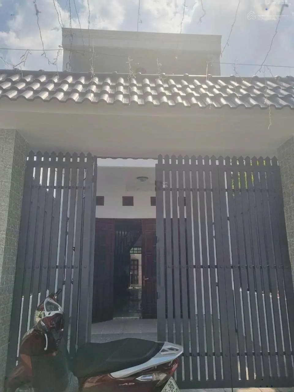 Bán nhà 4 x 20m, nhà 1 trệt 1 lầu, bê tông xe hơi giá 3.6 tỷ, LH 0918 026 ***