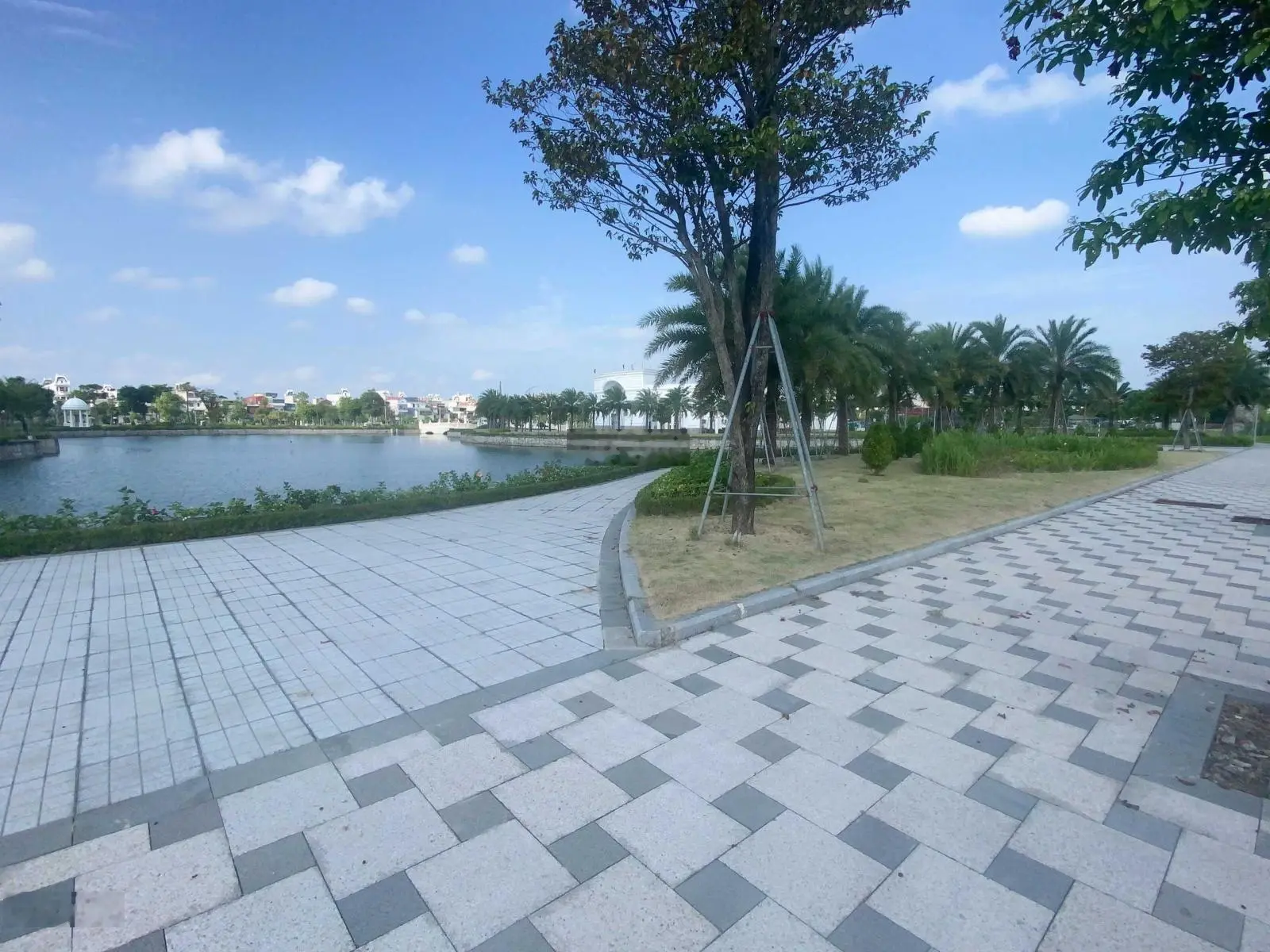 Tôi CC cần bán lô đất biệt thự view hồ và công viên Đại Lộc II Quang Giáp, Phú Quý Golden Land