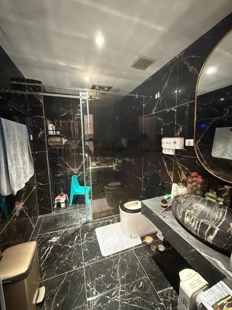 Bán căn nhà Phố Lý Nam Đế - Oto đỗ cửa lô góc 1 nhà ra mặt phố vip hiếm có nhà bán dân trí cao