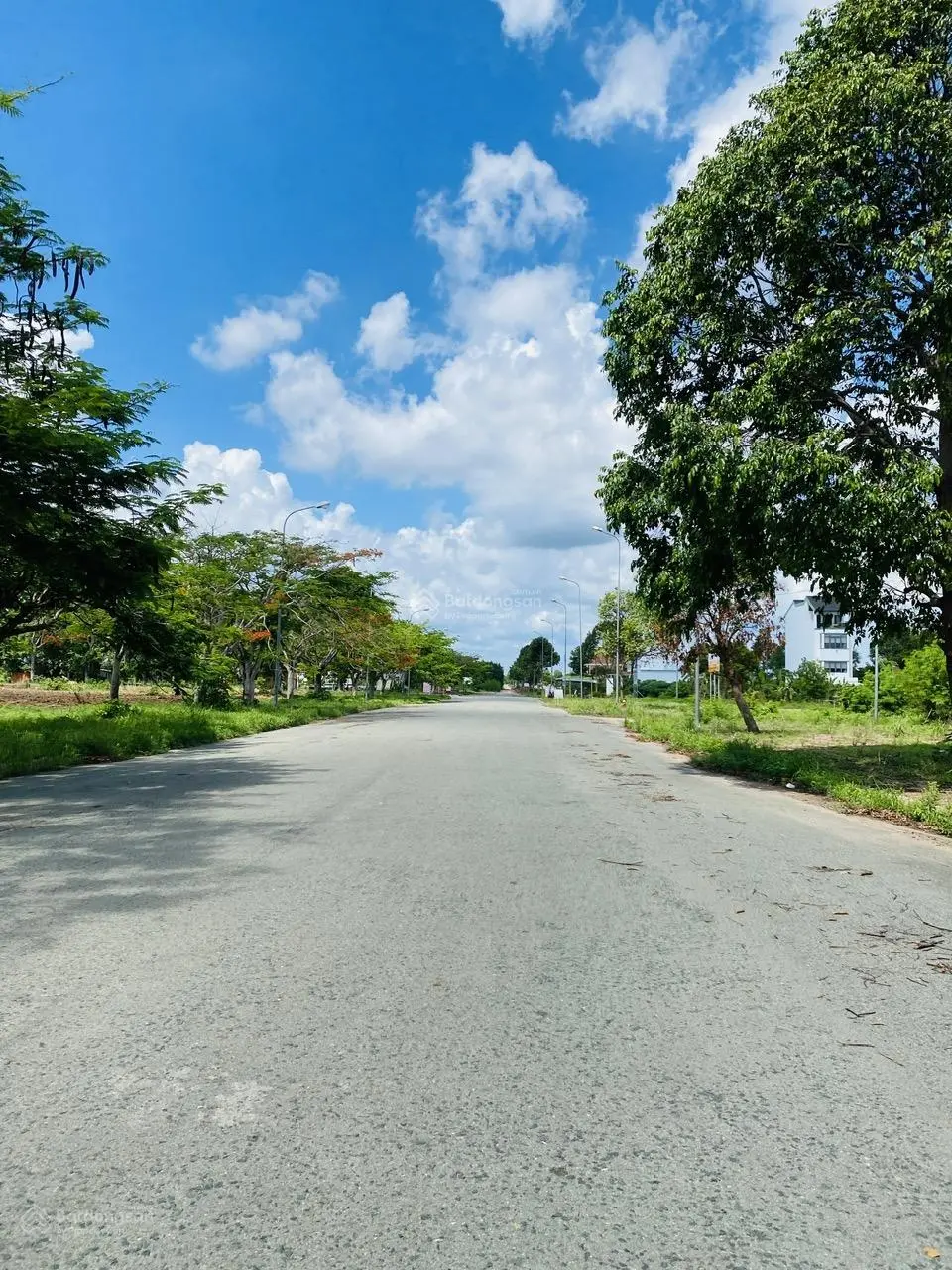 Đất nền Có Sổ Đỏ giá siêu rẻ tại dự án HUD & XD Hà Nội. Kênh đầu tư lợi nhuận TOP 1 Nhơn Trạch