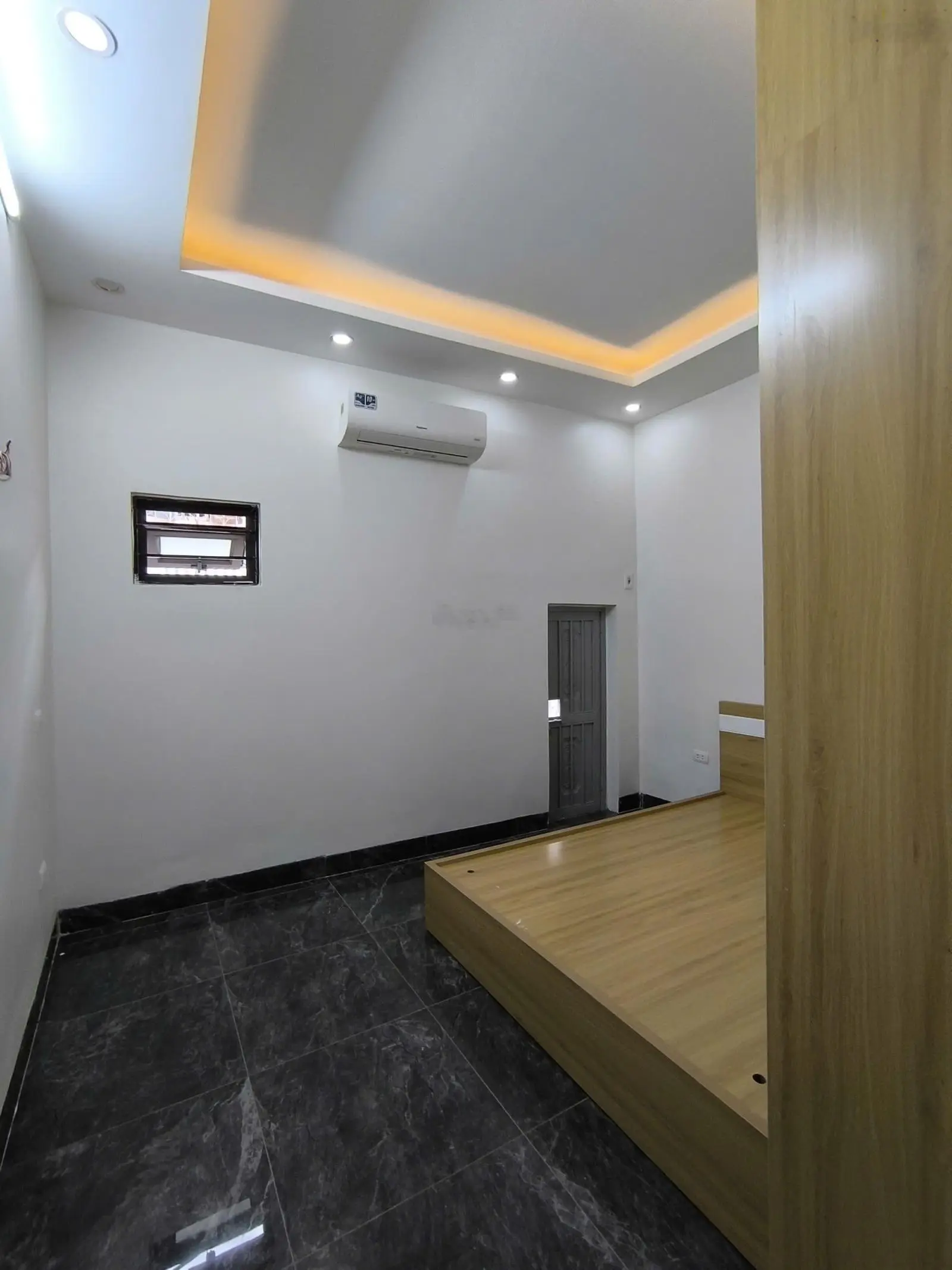 60m2 - ngay mặt đường kinh doanh, thuận tiện, oto tránh