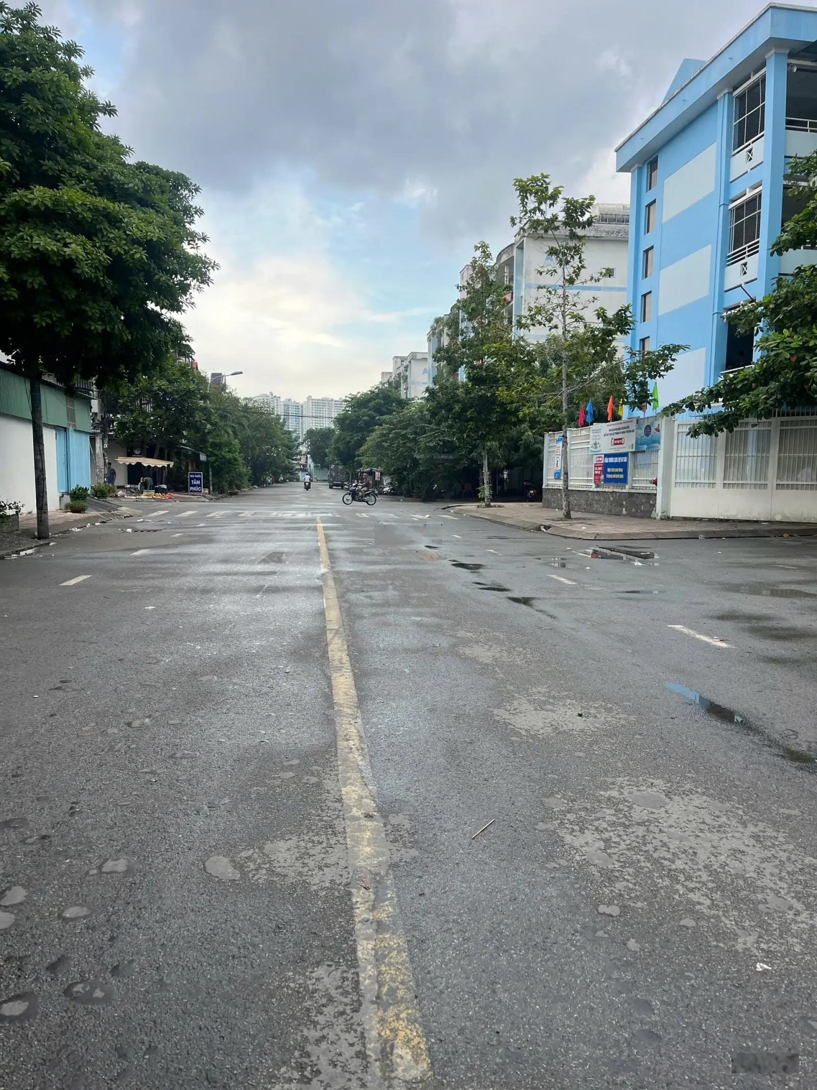 Bán Nhà Bùi Minh Trực,P5,Quận 8 Hẻm Xe Hơi Giá 2.15 Tỷ 2PN, 2WC