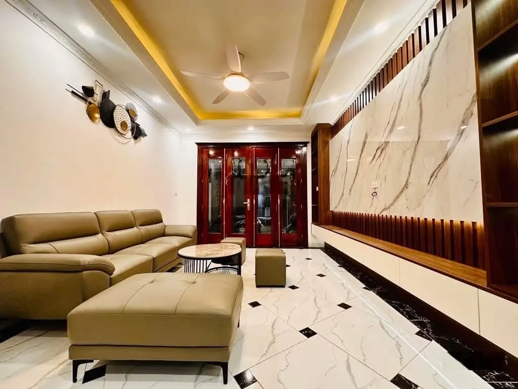 Chính chủ bán gấp nhà phố Khương Đình-sau quy hoạch cách 30m là đường 13m. DT:26m2, 4 tầng, MT:3,3m