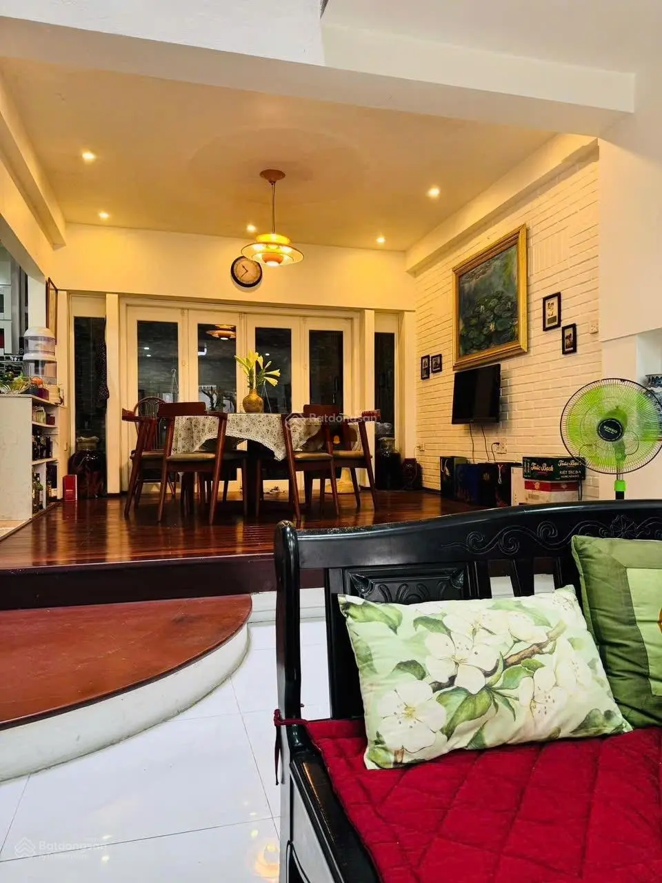 Bán nhà Võ Thị Sáu, Hai Bà Trưng. DT 91m2 4tầng mặt tiền 6,2m. Giá: 25.2 tỷ. LH 0383 426 ***