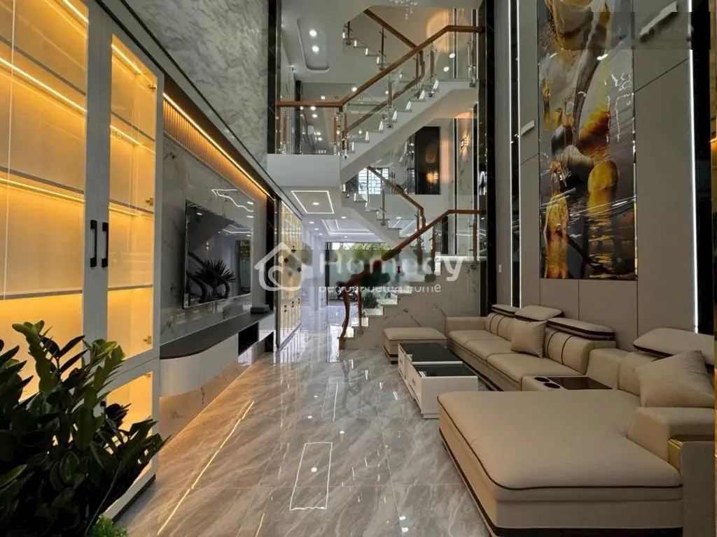 Bán nhà mới 5 tầng đường Hà Huy Giáp có gara ô tô, gần chợ, trường học siêu thị, ngân hàng giá 5,95