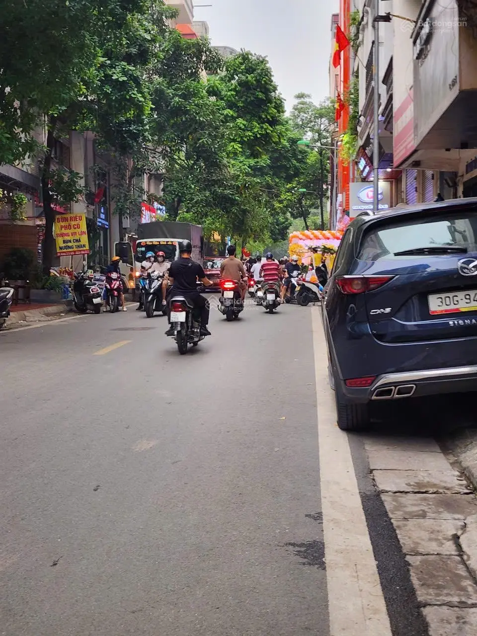 BÁN NHÀ KIM MÃ, 3 MẶT NGÕ Ô TÔ TRÁNH GARA KINH DOANH SẦM UẤT, 80,2M2, GIÁ 22,5 TỶ.