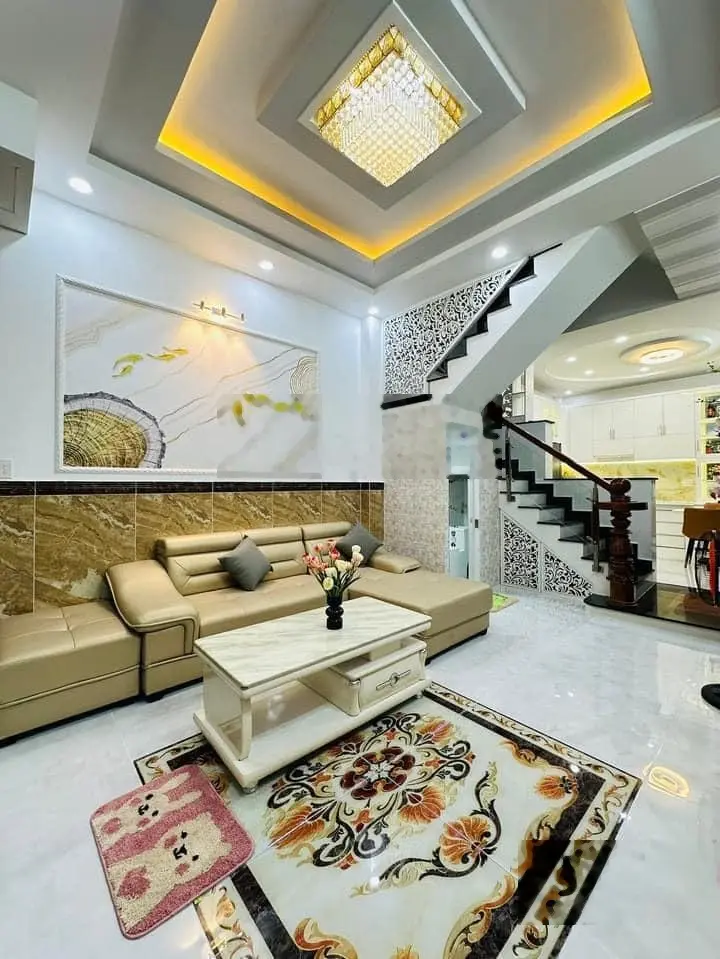 Duy nhất căn nhà Vườn Chuối, Phường 4, Quận 3, DT 60m2, giá 2 tỷ 4, sổ riêng chính chủ.