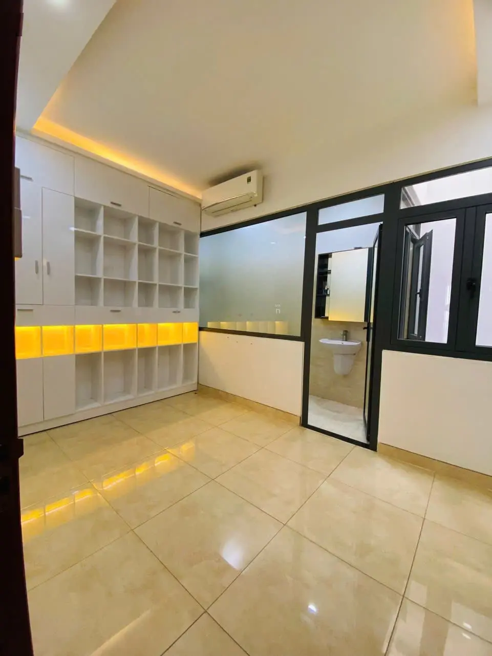 Tiệm cận sự hoàn hảo 1 căn duy nhất P25 nhà mới (4.2x12m) 5 tầng đường Nguyễn Văn Thương BT