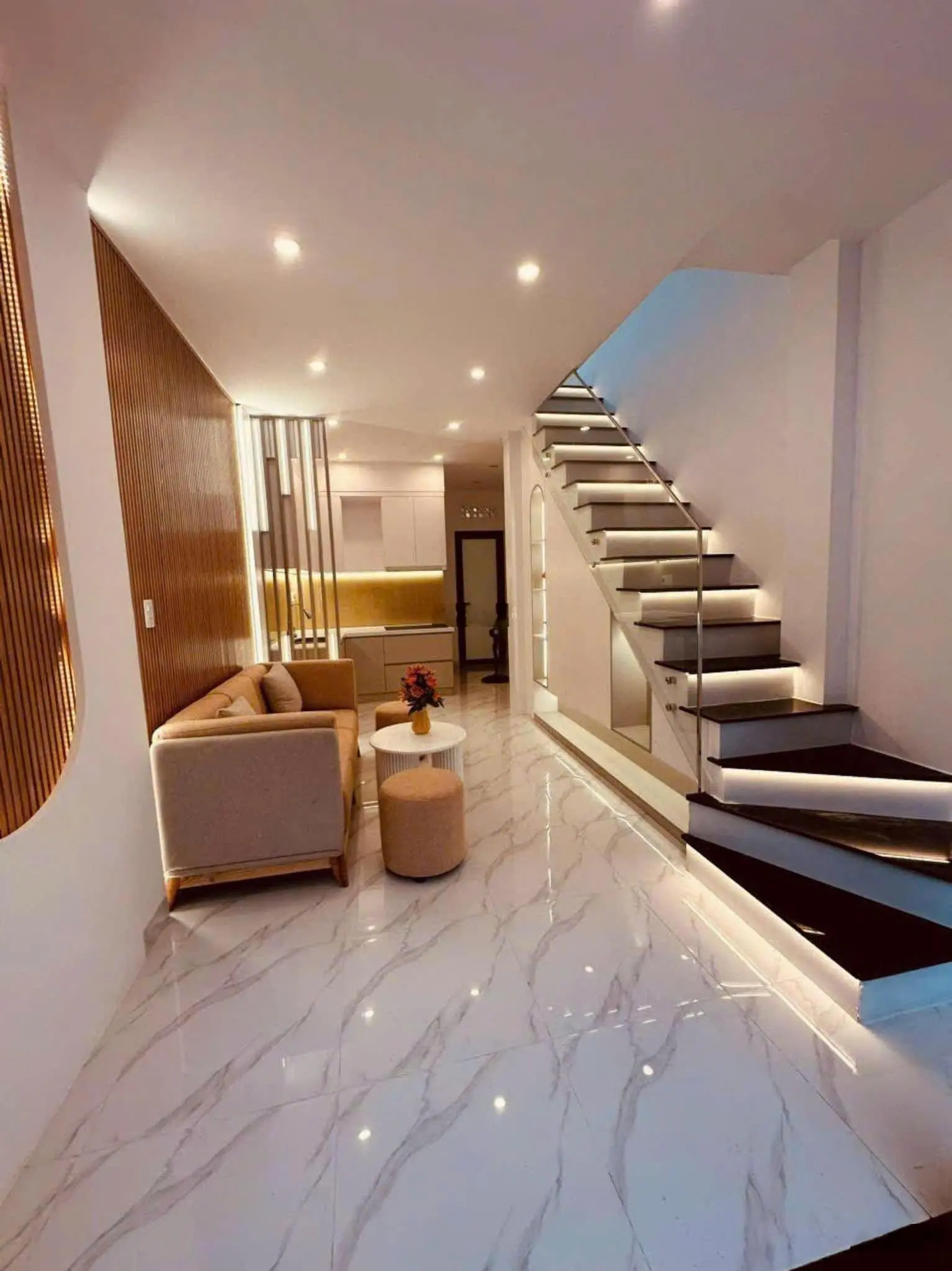 Chính chủ bán nhà đẹp kiệt 338 Hoàng Diệu, phường Bình Hiên, Quận Hải Châu