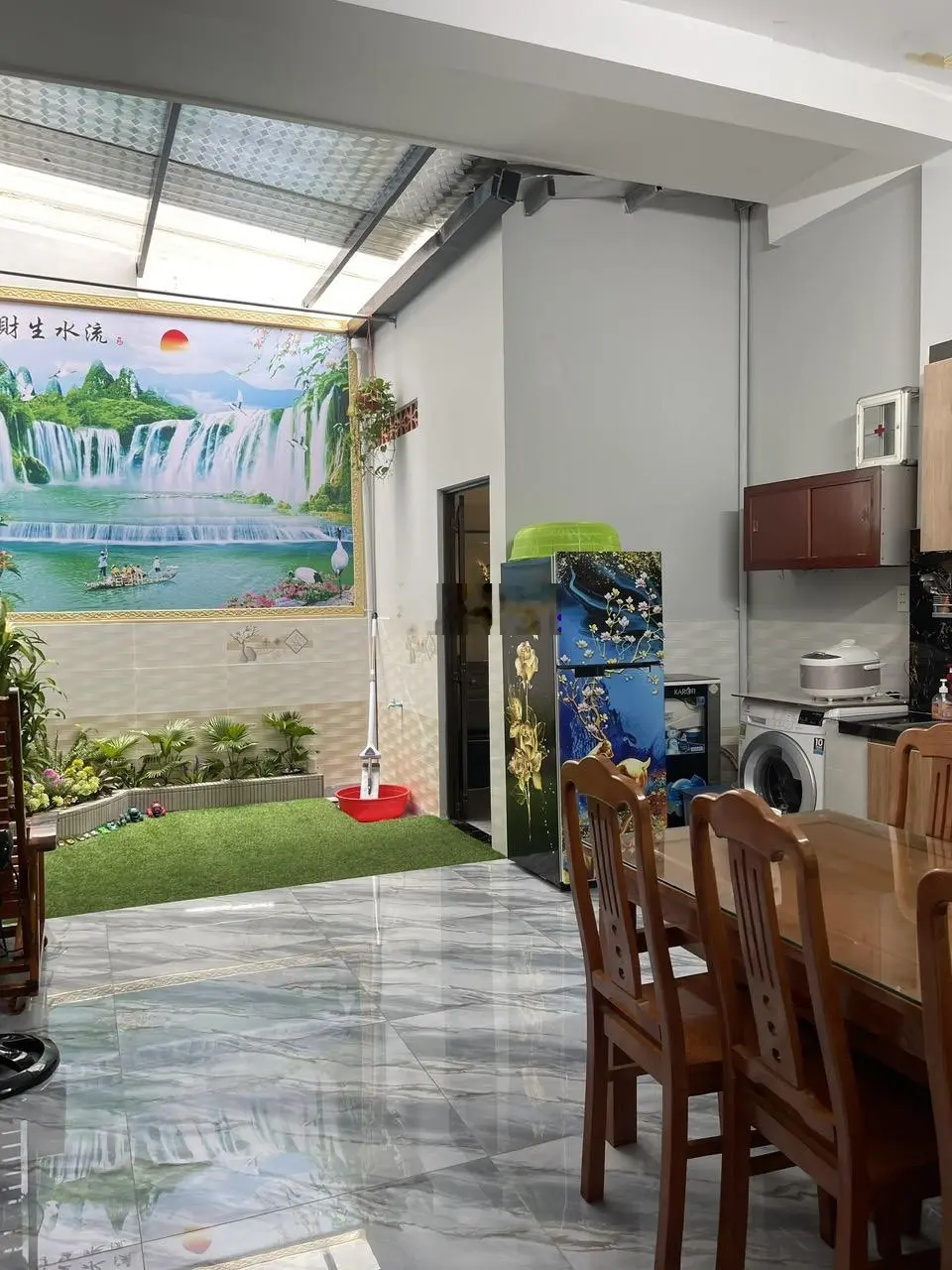 Chính chủ cần bán nhà xây mới cực đẹp gần chợ xóm nghèo phường dĩ an