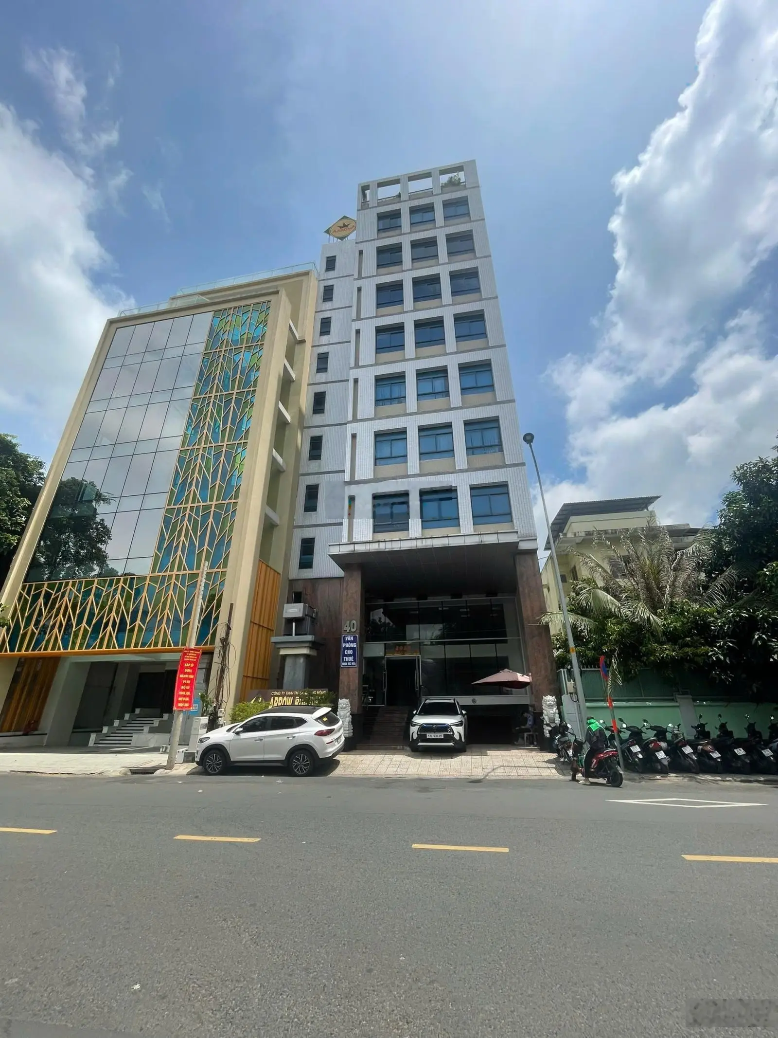 Building 2 hầm 10 tầng đường Hoàng Việt, phường 4, Tân Bình. DT 12m x 20m. 139 tỷ thương lượng