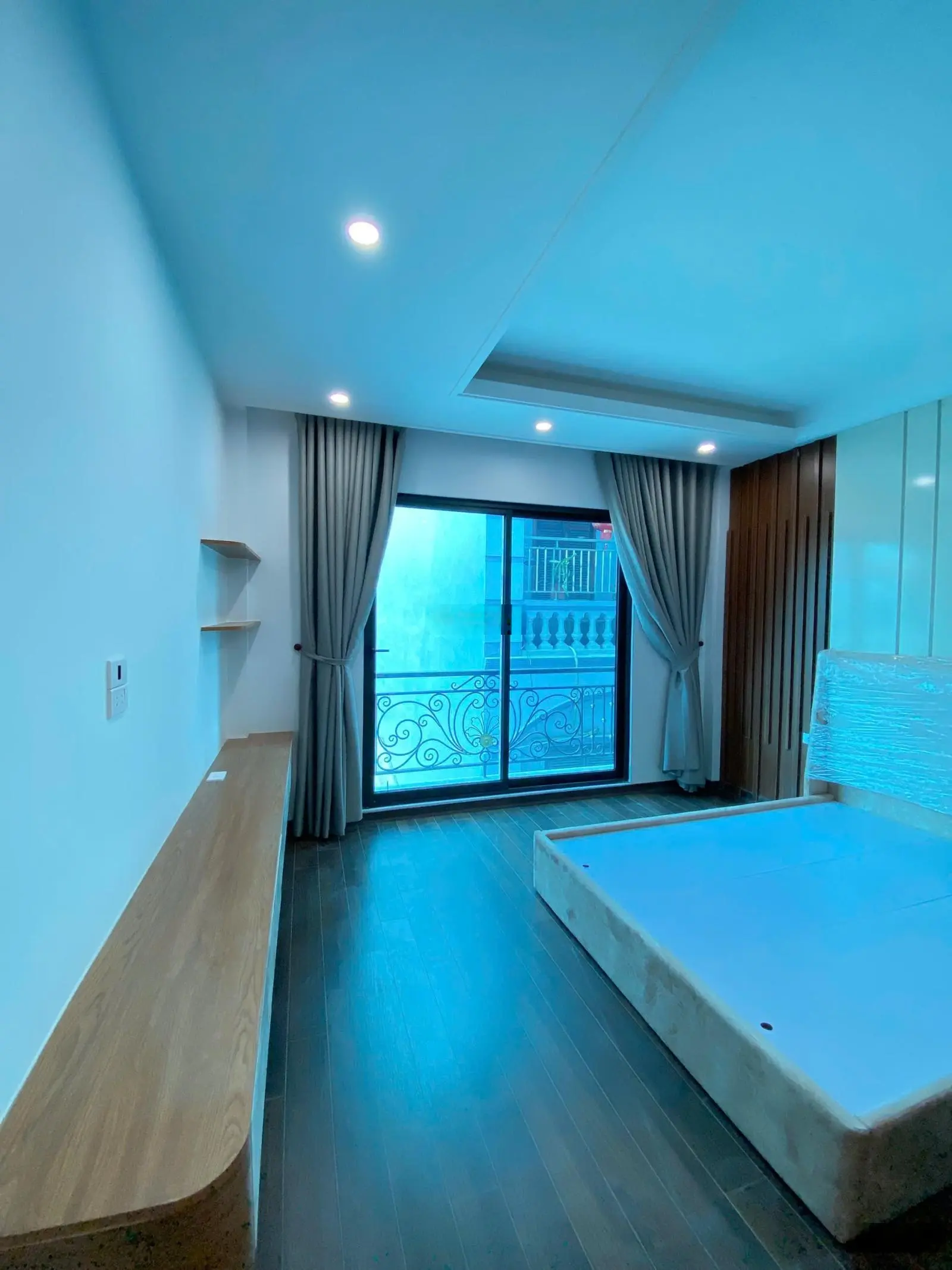 Duy nhất nhà 30m2 x 5 tầng Tây Mỗ, ngõ thông thoáng, ô tô đỗ cổng, giá chỉ 5.1 tỷ, LH 0988175136