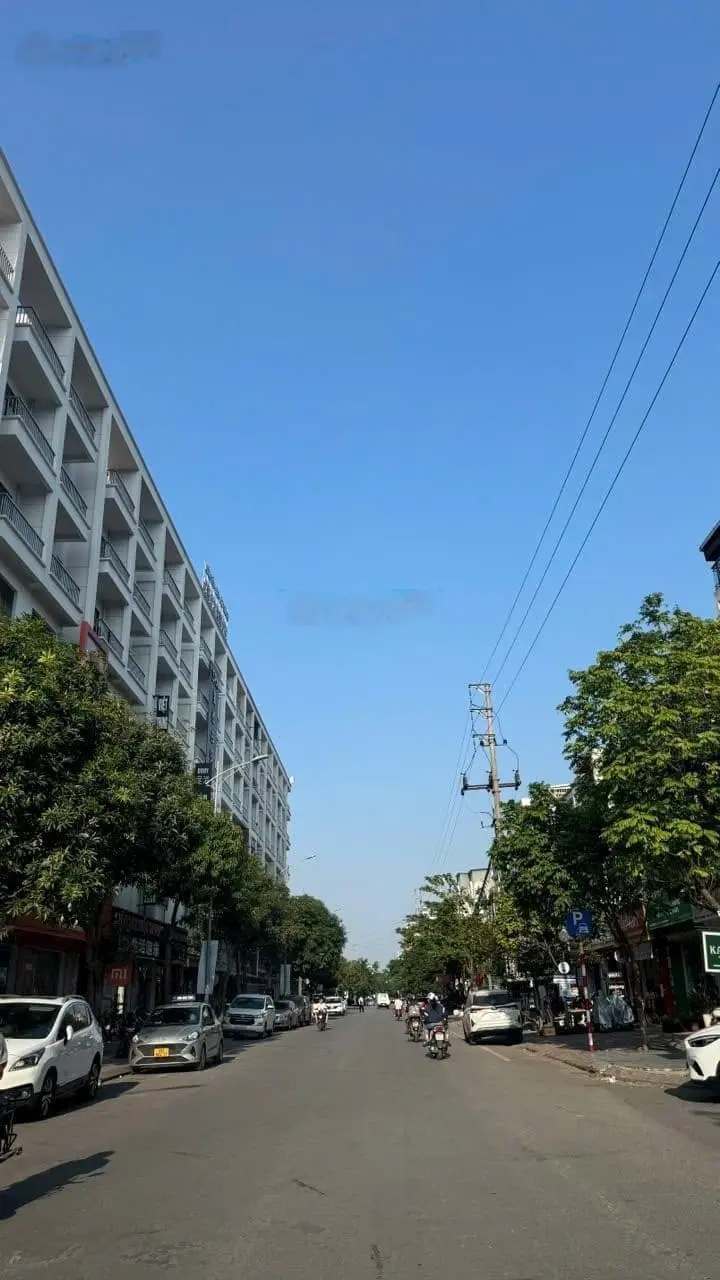 Cần bán căn shophouse 7T kinh doanh đắc địa mặt Nguyễn Cao thuộc CC Thanh Bình TPBN. Giá thỏa thuận