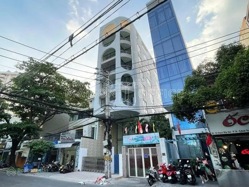 Hàng mới mặt tiềnNguyễn Thị Minh Khai P. NCT Quận 1 5.6x28m KC: Hầm 7 Tầng HĐT: 153tr/th Giá: 55 tỷ