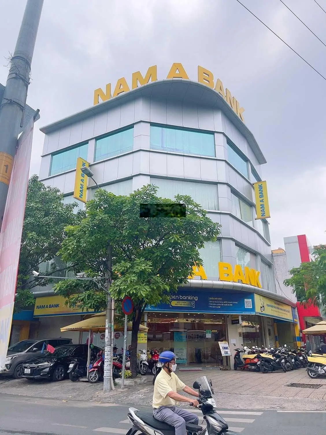 Hàng hiếm ngang 12x25m! Bán nhà góc 2 mặt tiền CMT8, P. 6, Tân Bình - 4 tấm HĐT 160tr chỉ 65 tỷ