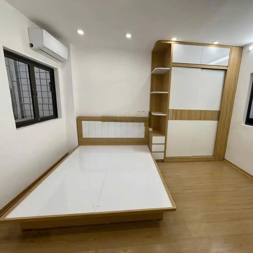 Lô góc 1.75 tỷ, DT 18m2/ 22 m2 tầng 2, nhà 3 tầng, 2 ngủ, gần hồ, ngõ 84 Kim Ngưu (Hai Bà Trưng)