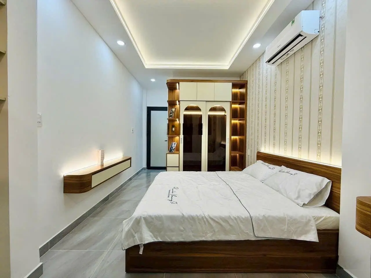 Nhà đẹp, mua xong dọn vào ở ngay Minh Phụng, Quận 6. Giá: 2 Tỷ 450 / 52m2. Sổ hồng riêng chính chủ