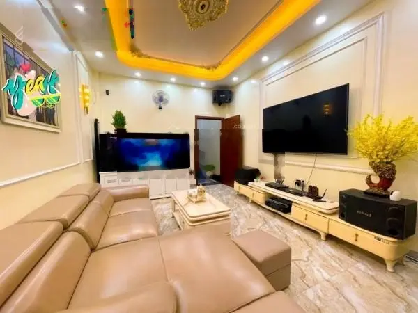 Mới !!! QUẬN 10 - 3 TẦNG - 55M2 - VỊ TRÍ CỰC ĐẸPThành Thái phường 14 quận 10- 9.9 tỷ