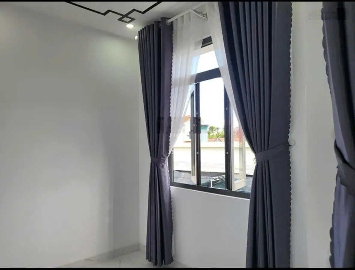 Bán nhà mới xây tt chợ thành, diên khánh