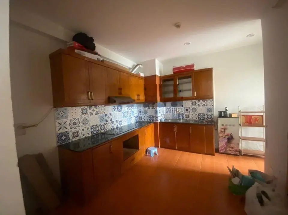 Tôi chuyển công tác nên cần bán gấp căn 98m2 rộng rãi, sáng thoáng trung tâm KĐT XALA. 0845 994 ***