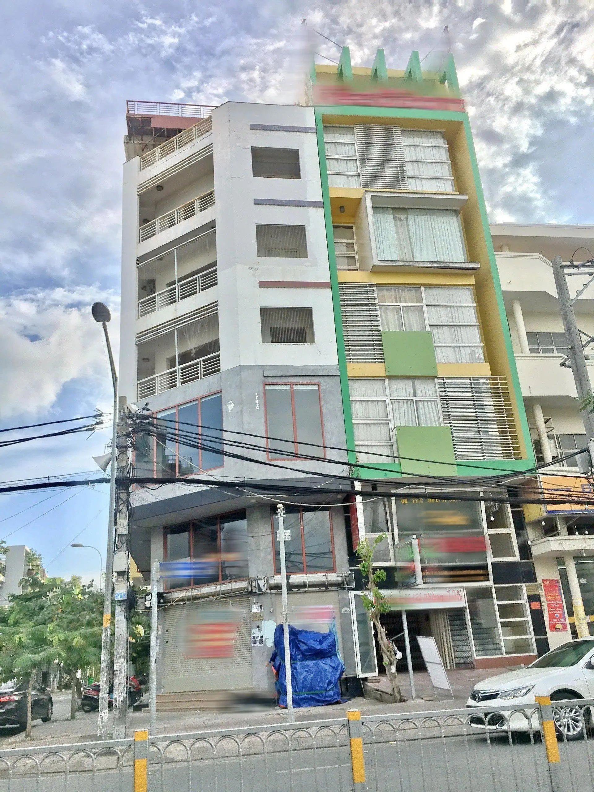 Chủ bán nhà góc 2 mặt tiền Nguyễn Thị Thập, P. Tân Phong, Q. 7. SHR