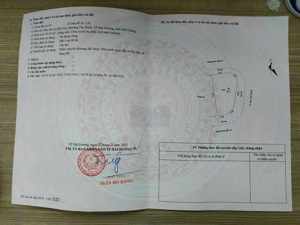 Bán đất 3 mặt tiền đường Đặng Trần Côn, Hải Dương. Diện tích 93,1m2