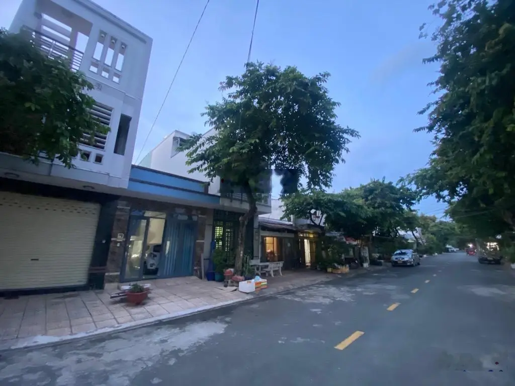 Mặt Tiền KD, gần ngay Đỗ Xuân Hợp, Phường Phước Bình, Thủ Đức, DT Khủng 168m2, 8x21 Chỉ 11.7 Tỷ