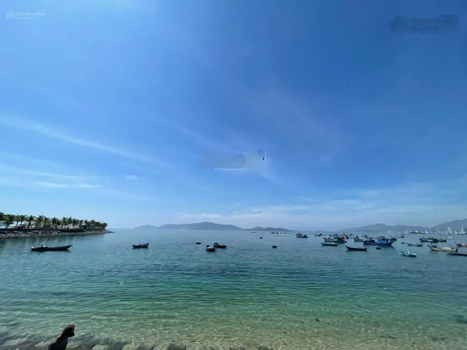 Cần tiền bán nhanh - cặp đất biệt thự Vĩnh Hoà - Bến Du Thuyền - Nha Trang