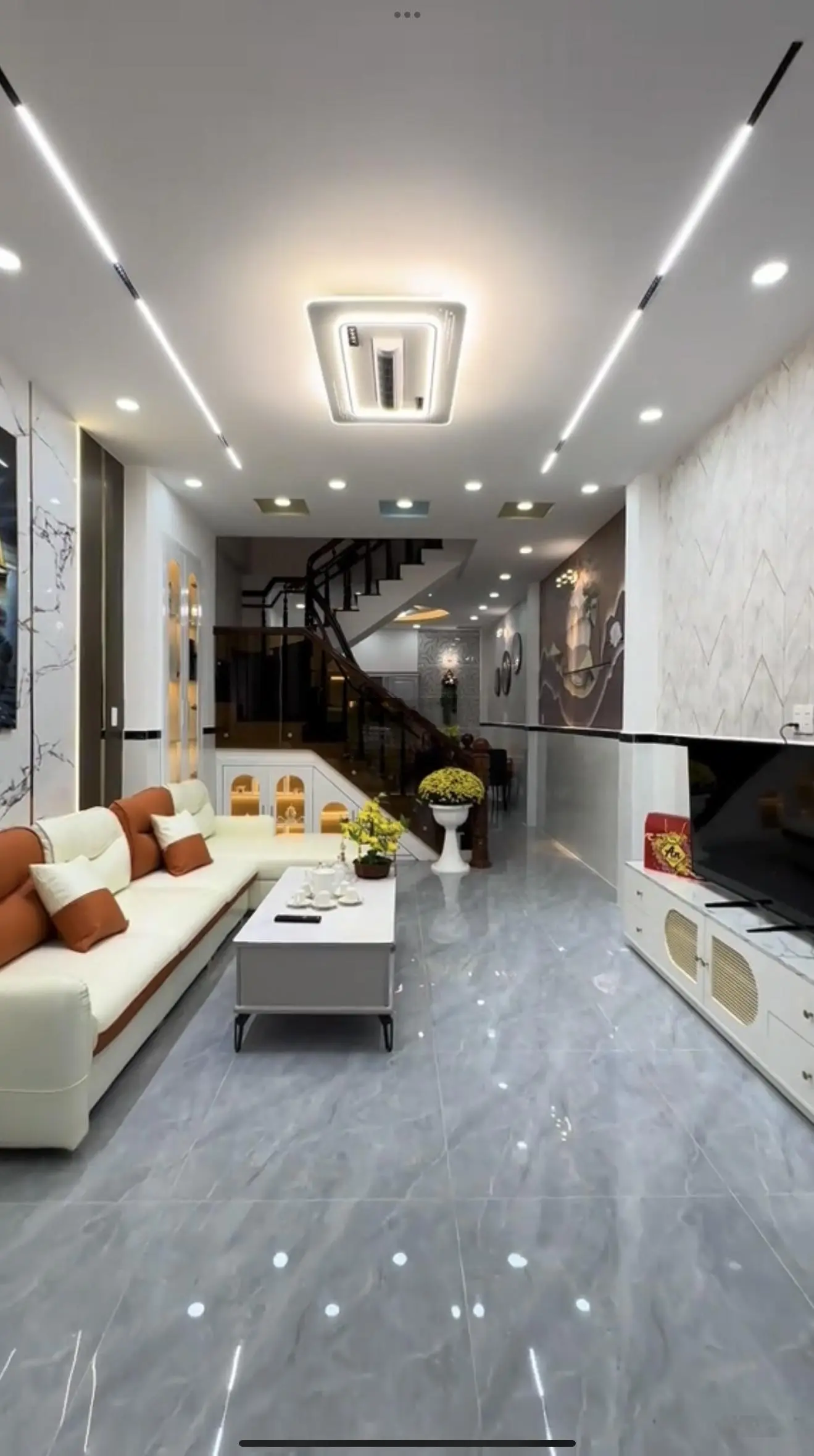 Nhà Quận 7 - Đẹp - Sang - Tặng Nội Thất - Giá 3,21 Tỷ Còn Thương Lượng